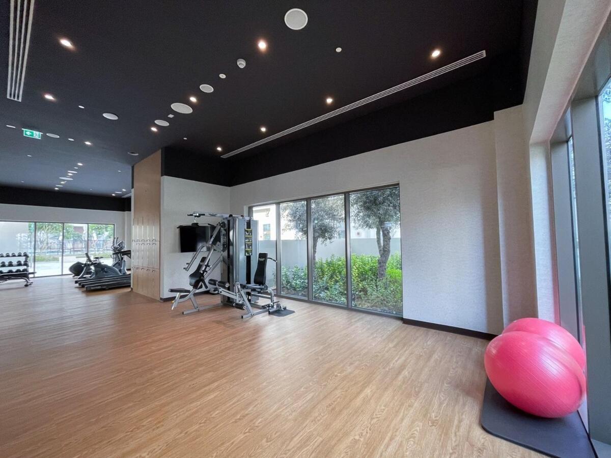 Elegant 4-Bedroom Apartment Perfect For Families In Dubai Creek Harbour Exterior foto