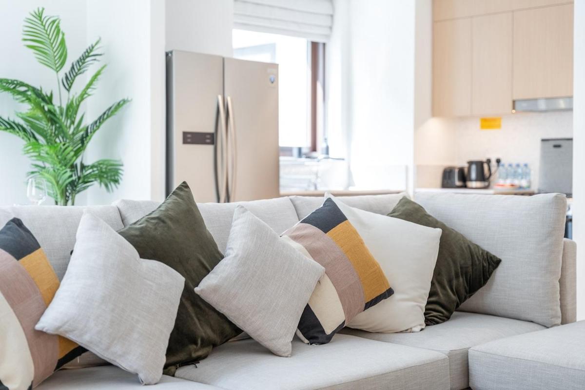 Elegant 4-Bedroom Apartment Perfect For Families In Dubai Creek Harbour Exterior foto